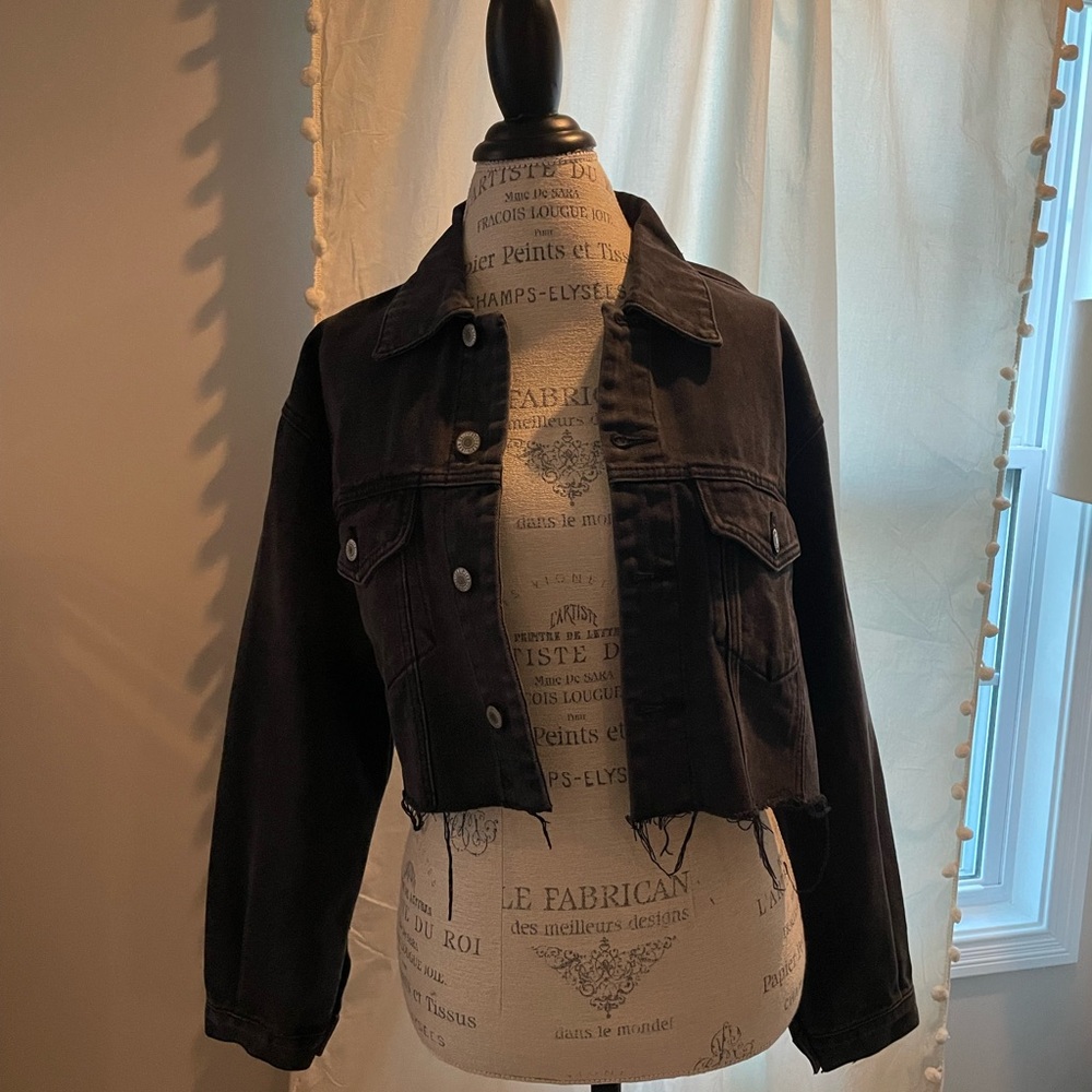 Brandy Melville Black Cropped Denim Jacket